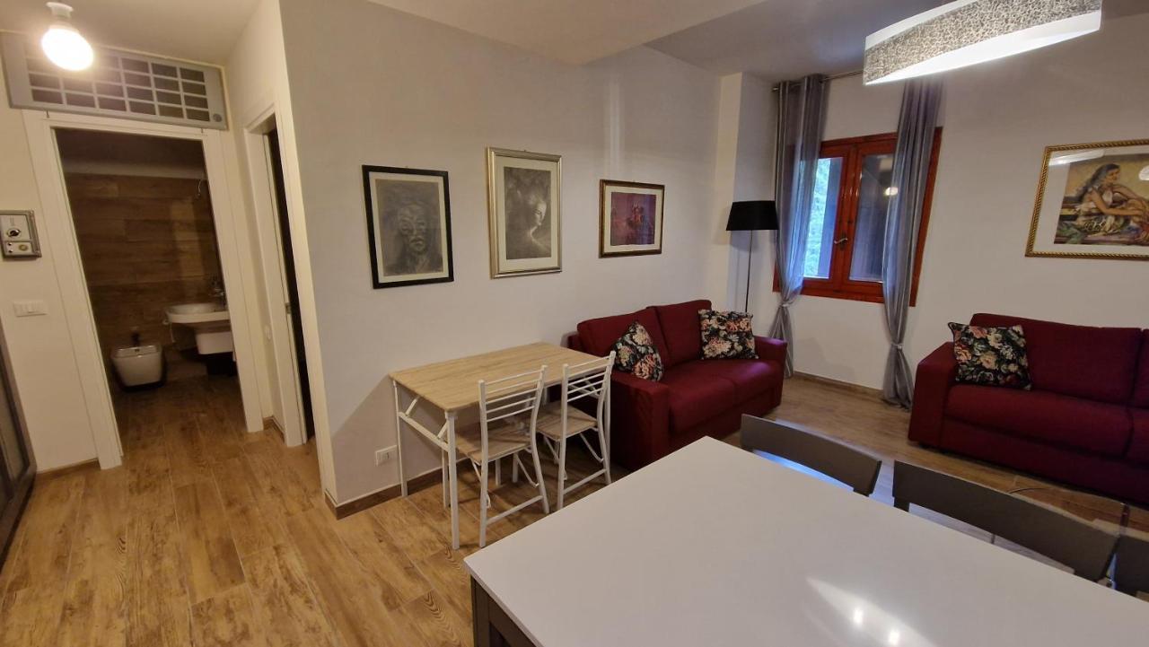 La Tana Del Capriolo Appartement Prati di Tivo Buitenkant foto